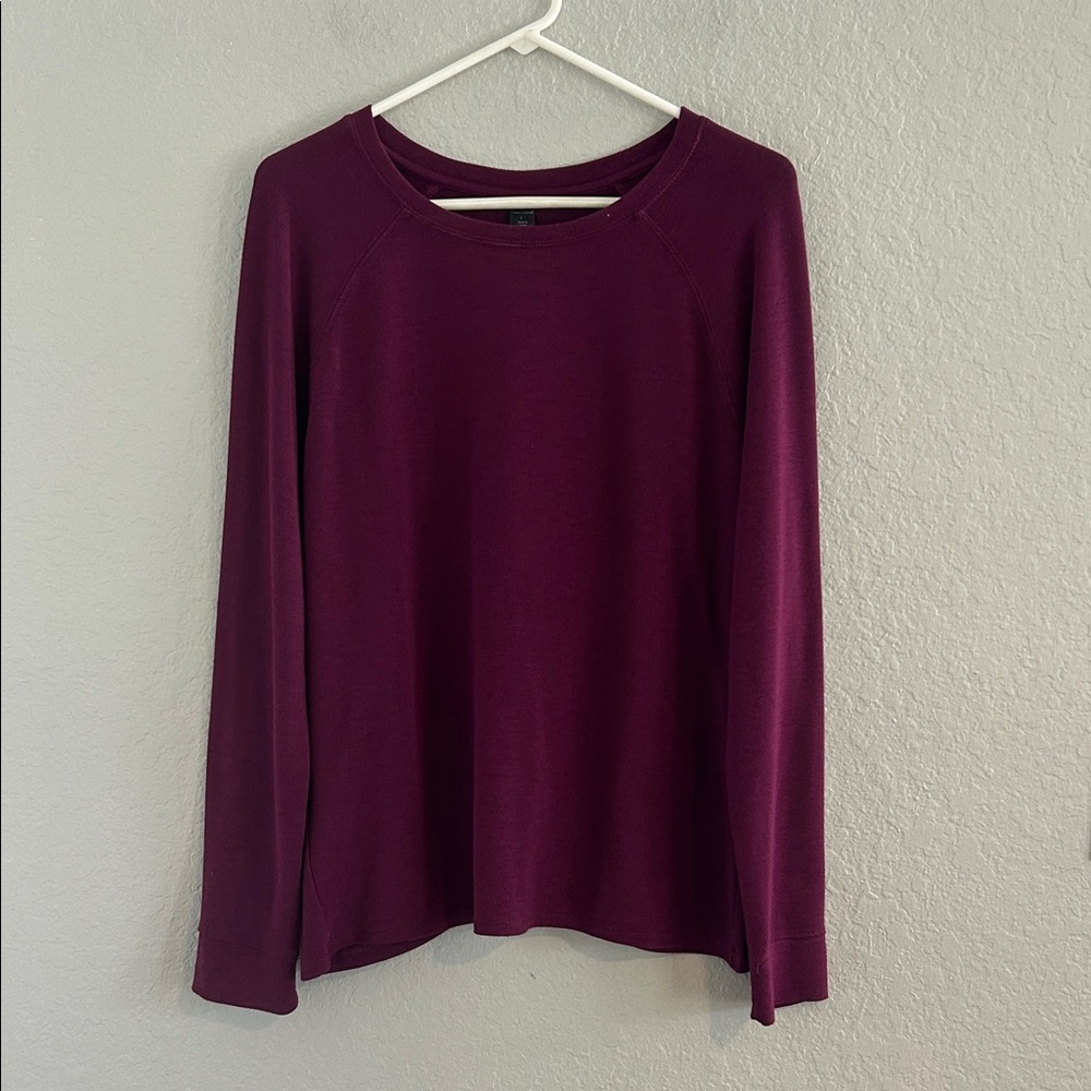 Sexy Back Plum Long Sleeve Yoga Top